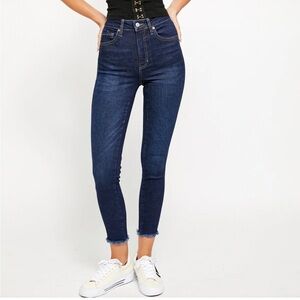 Last chance NWT Free People raw hem high rise jegging